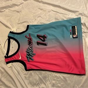 Nike swing man Miami heat Tyler Herro jersey
